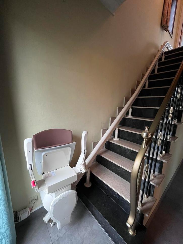 Traplift otoman voor rechte trap, Divers, Monte-escaliers, Comme neuf, Enlèvement