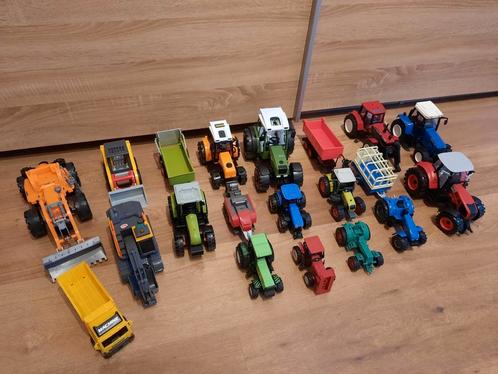 Groot lot speelgoedauto's, tractors, racebanen, Kinderen en Baby's, Speelgoed |Speelgoedvoertuigen, Zo goed als nieuw, Ophalen
