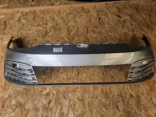 BUMPER VOOR Volkswagen Golf VIII (CD1) (5H0807221J), Auto-onderdelen, Carrosserie, Bumper, Volkswagen, Voor, Gebruikt