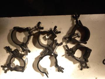 6 buis klamps beschikbaar voor biedingen