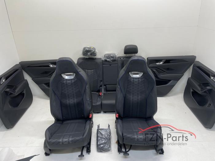 VW Tiguan 571 R-Line Interieur met deurpanelen Leer/Alcantar, Auto-onderdelen, Interieur en Bekleding, Gebruikt, Ophalen of Verzenden