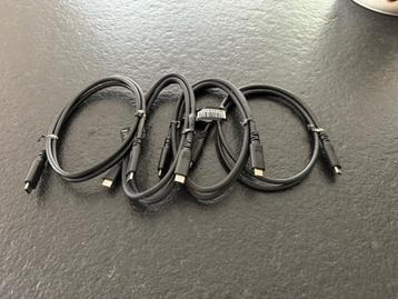 Nieuwe usb-c naar usb-c kabels beschikbaar voor biedingen