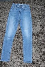 blauwe jeans Levi's maat 25, Levis, Ophalen of Verzenden, Gedragen, Blauw