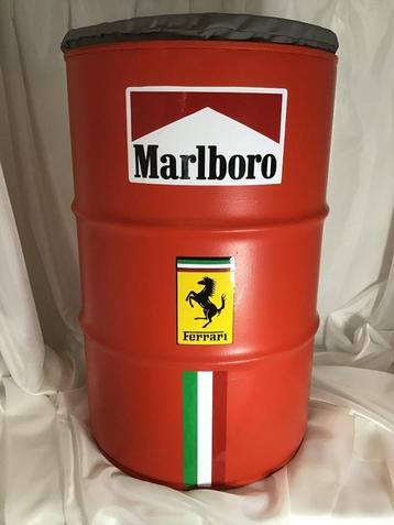 Artheos - Tonneau Marlboro Ferrari-stoel beschikbaar voor biedingen