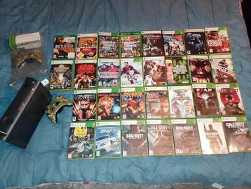 Te koop Xbox 360-console, compleet met 30 games en 2 control beschikbaar voor biedingen