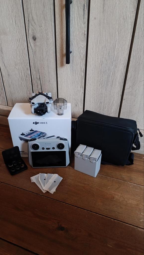 Dji mini 3 fly more combo + nd filters + assecoires, TV, Hi-fi & Vidéo, Drones, Comme neuf, Drone avec caméra, Enlèvement ou Envoi