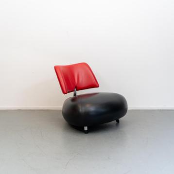 1x Leolux Pallone fauteuil zwart/rood, nieuwstaat! beschikbaar voor biedingen