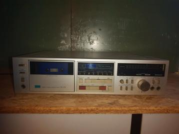 Sansui cassette deck D-570