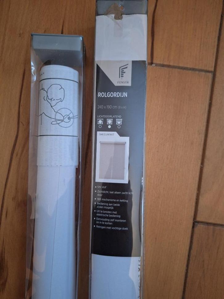 2 nieuwe jaloezieën 236x195, Huis en Inrichting, Stoffering | Gordijnen en Lamellen, Nieuw, 150 tot 200 cm, 200 cm of meer, Ophalen