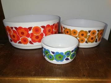 Arcopal lotus  3 schalen beschikbaar voor biedingen