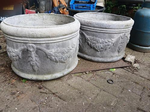 2 mooie bloembakken 50 cm diameter., Tuin en Terras, Bloembakken en Plantenbakken, Gebruikt, Kunststof, Binnen, Balkon, Tuin, 30 tot 60 cm