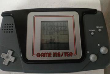 Game Master Hartung (1990)  beschikbaar voor biedingen
