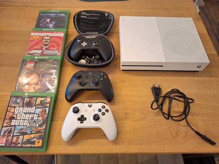 Xbox One S + Elite controllers en 4 games, Games en Spelcomputers, Spelcomputers | Xbox One, Gebruikt, Xbox One, 500 GB, Met 3 controllers of meer