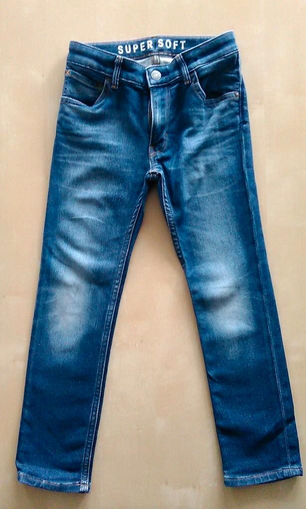 Mooie blauwe jeans h&m, maat 128, Kinderen en Baby's, Kinderkleding | Maat 128, Zo goed als nieuw, Jongen of Meisje, Broek, Ophalen of Verzenden