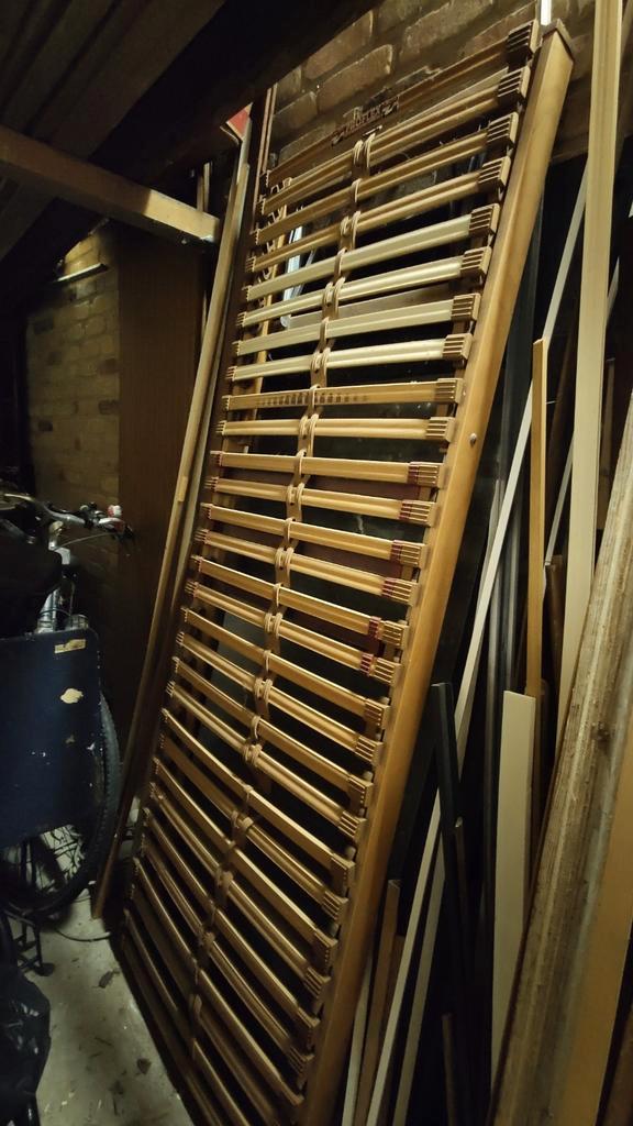 69 in het bed voor minder dan €10, Huis en Inrichting, Slaapkamer | Matrassen en Bedbodems, Gebruikt, Ophalen