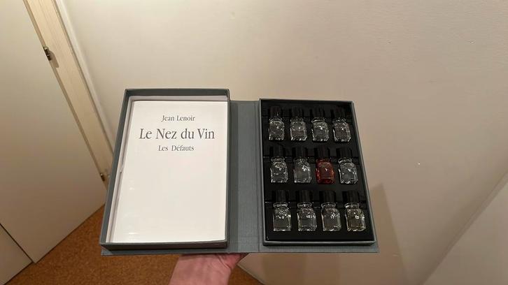 Le Nez du Vin - Jean Lenoir - "Les Défauts / De Fouten", Livres, Mode, Comme neuf, Enlèvement