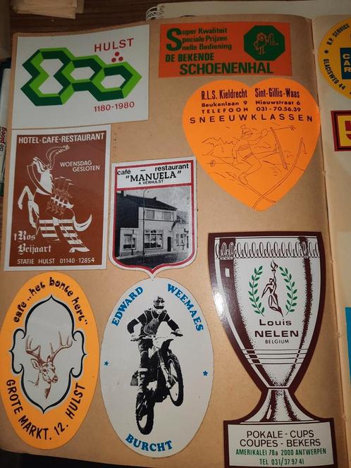 Boek met 24 blz stickers jaren '70 -80 - gekleefd, Verzamelen, Stickers, Gebruikt, Overige typen, Ophalen of Verzenden