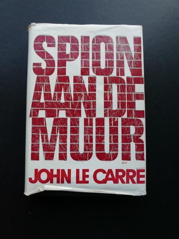 Boek, Spion aan de muur, John Le Carre beschikbaar voor biedingen