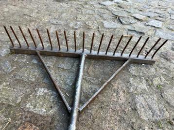 OUDE HAMER beschikbaar voor biedingen