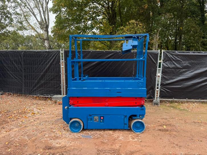 Schaarlift Genie 6,5m., Doe-het-zelf en Bouw, Lieren en Takels, Ophalen