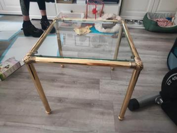 Bijzettafel 49 x 49 cm zeer mooi  beschikbaar voor biedingen