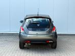 ✅ Lancia Ypsilon 1.2i GARANTIE Airco Navi TomTom 1.Eig Parks, Voorwielaandrijving, Stof, https://public.car-pass.be/vhr/09c5aa30-1dbd-487d-be45-62130665cb9c