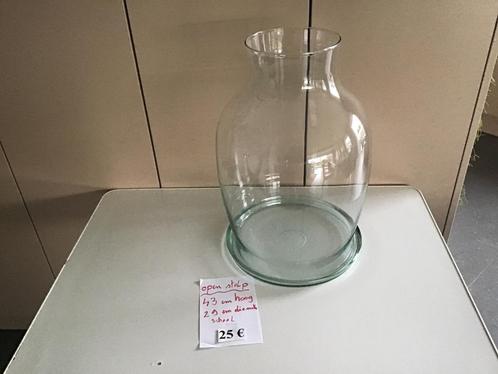 Dôme en verre ouvert de 43 cm de haut pour 20 euros, Maison & Meubles, Accessoires pour la Maison | Cloches, Comme neuf, Enlèvement ou Envoi