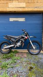 Derbi édition limitée black devil 184/999, Fietsen en Brommers, Brommers | Derbi, Ophalen, 6 versnellingen, Gebruikt, Klasse B (45 km/u)