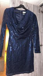 Kleed donkerblauw met pallieten 1 maal gedragen, Kleding | Dames, Jurken, Nieuw, Maat 34 (XS) of kleiner, Verzenden