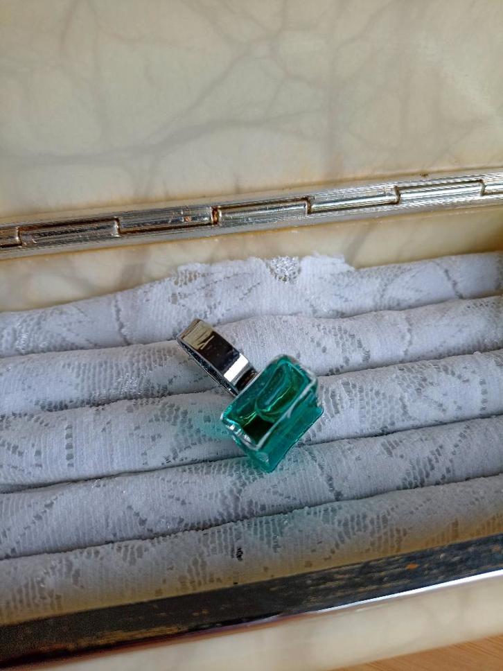 y2k - Pylones glazen kubus ring, groen, 17mm, nieuw, Bijoux, Sacs & Beauté, Bagues, Neuf, Femme, 17 à 18, Autres couleurs, Autres matériaux