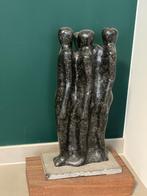 Sculpture en pierre – 48 cm – groupe de personnages, Antiquités & Art, Antiquités | Porcelaine, Enlèvement