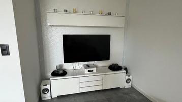 Tv meubel en bovenkast