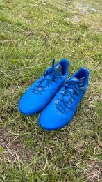 Chaussures de foot 45, Schoenen