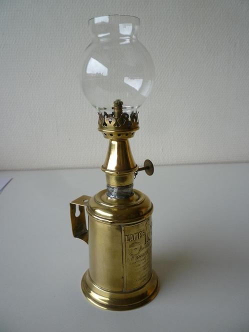 Messing kerosinelamp „Nut”, Antiek en Kunst, Antiek | Verlichting, Ophalen of Verzenden