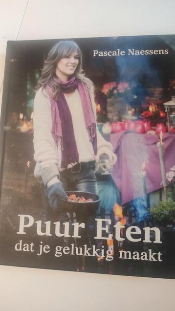Pascale Naessens - Puur eten dat je gelukkig maakt beschikbaar voor biedingen