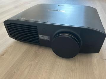 Panasonic PT-AT6000 beschikbaar voor biedingen