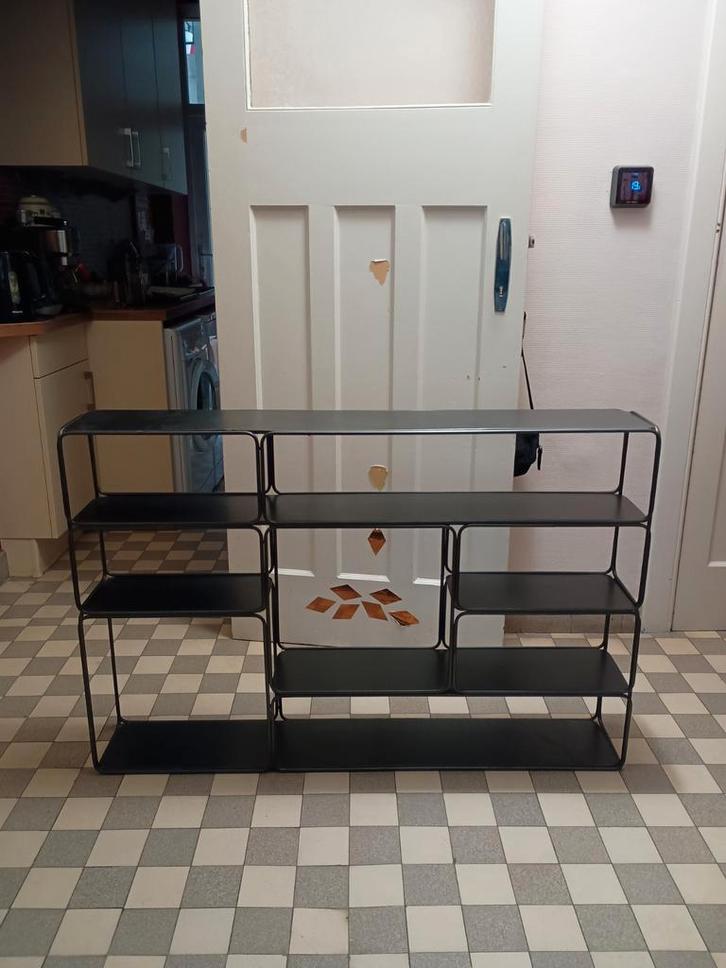Mooie industriële metalen plank om op te hangen en neer te z, Huis en Inrichting, Kasten | Stellingkasten, Gebruikt, Ophalen