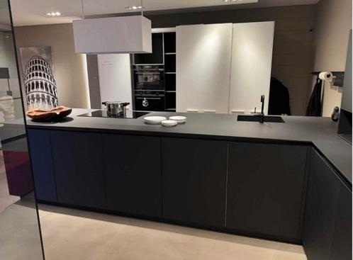 Toonzaalmodel keuken - reeds deskundig gedemonteerd, Huis en Inrichting, Keuken | Complete keukens, Zo goed als nieuw, Ophalen