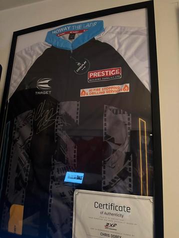 Gesigneerde Tshirt en spelerskaart Chris Dobey beschikbaar voor biedingen