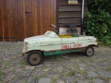 Trapauto met ketting jaren 1950 uit Blankberge pier  beschikbaar voor biedingen