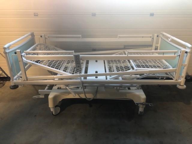 Elektrisch ziekenhuisbed Stiegelmeyer Vivendo, Diversen, Verpleegmiddelen, Gebruikt, Ophalen