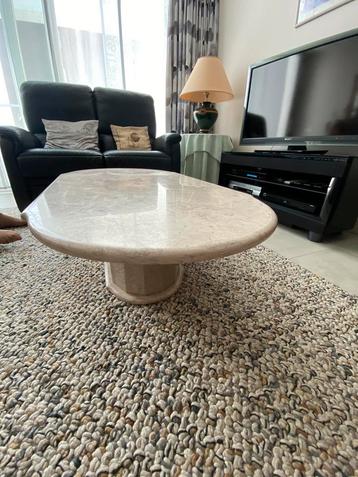 Salontafel beschikbaar voor biedingen