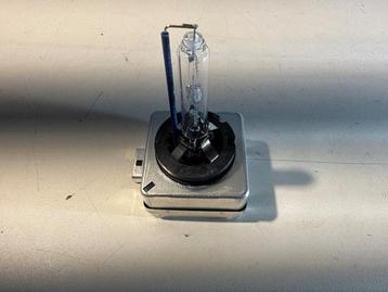 Xenon Lamp van een Mercedes B-Klasse beschikbaar voor biedingen