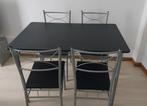 Tafel met 4 stoelen, Ophalen, Zo goed als nieuw