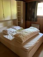 Bed met kledingkasten op de contouren (brugbed), Ophalen, 210 cm, Tweepersoons, Zo goed als nieuw
