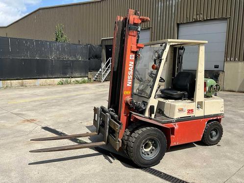 Nissan PH02A 25U Vorkheftruck 2500kg, Zakelijke goederen, Machines en Bouw | Heftrucks en Intern transport, Heftruck, Overige aandrijving