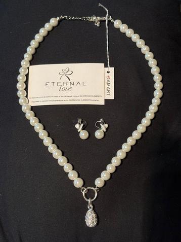 Nieuwe set van Eternal Love. beschikbaar voor biedingen