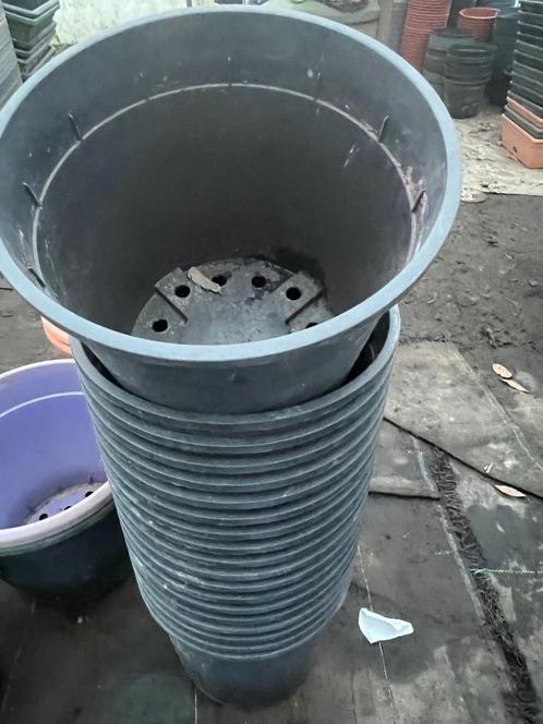 Grote bloempotten van extra zware plastiek 24x 22 cm, Tuin en Terras, Bloempotten, Gebruikt, Kunststof, Binnen, Balkon, Tuin, Minder dan 40 cm
