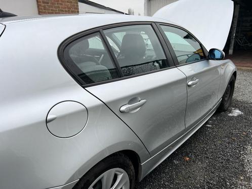 bmw 116i goede staat prijs bespreekbaar, Auto's, BMW, Particulier, 1 Reeks, ABS, Airbags, Airconditioning, Isofix, Lederen bekleding