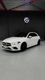 Mercedes A180 AMG Line - luxe sportiviteit en comfort., Auto's, 4 cilinders, Wit, 180 cc, 5 zetels